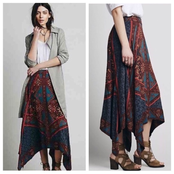 Free People Dresses & Skirts - Free People Traveler Skirt - Asymmetrical hem